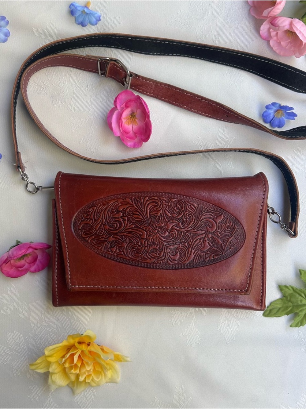 Vintage Mexican Leather Tooled Crossbody Wallet Purse Brown Handcrafted